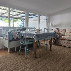 Real holiday feeling next to beach and restaurant, Beddingestrand